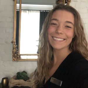 Meet your Posher, Mackenzie